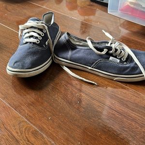 Size 7.5W vans